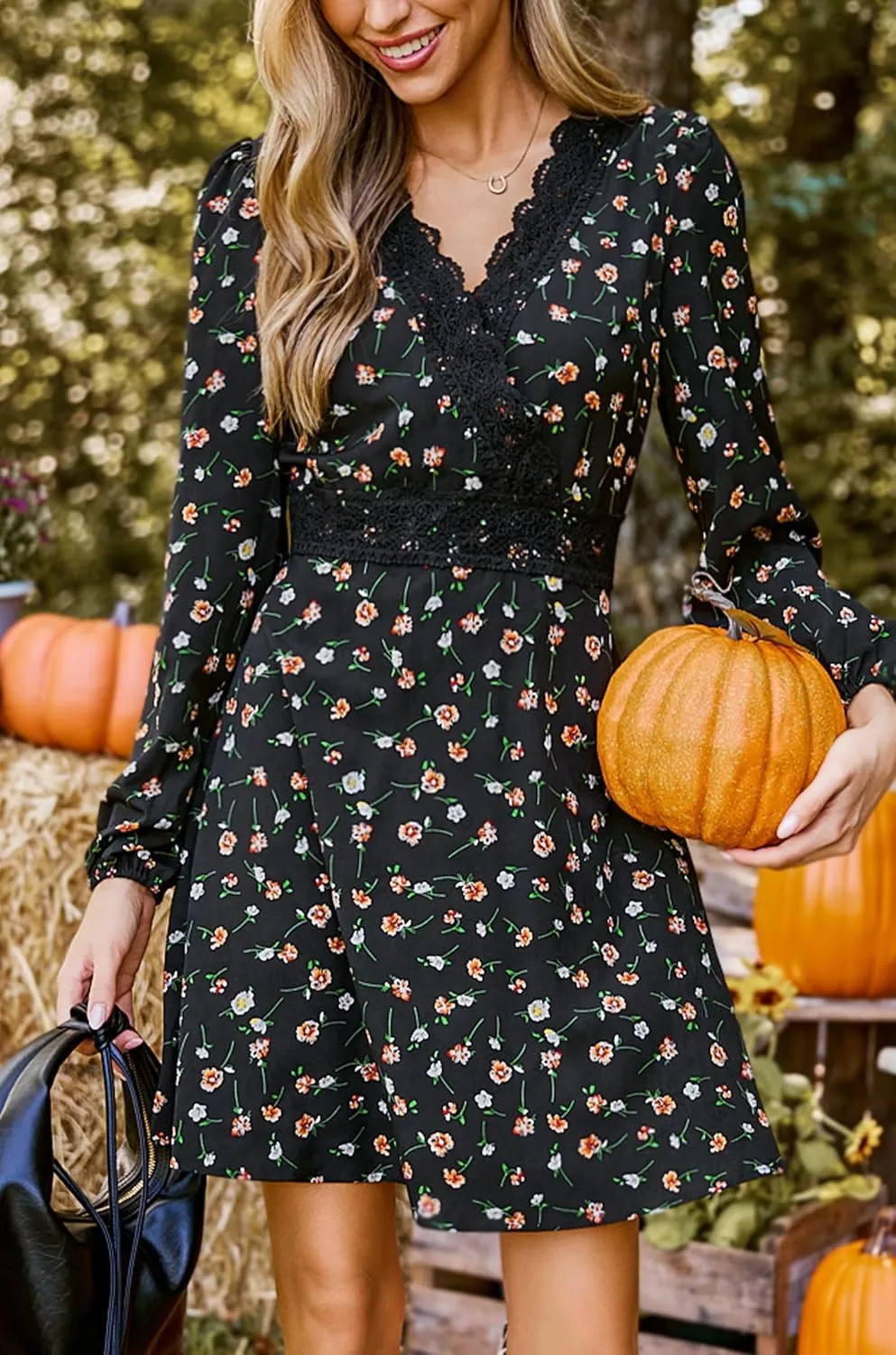 CUPSHE Casual Dresses for Women Lace V Neck Long Sleeve Floral Smocked A Line Mini Fall Dress