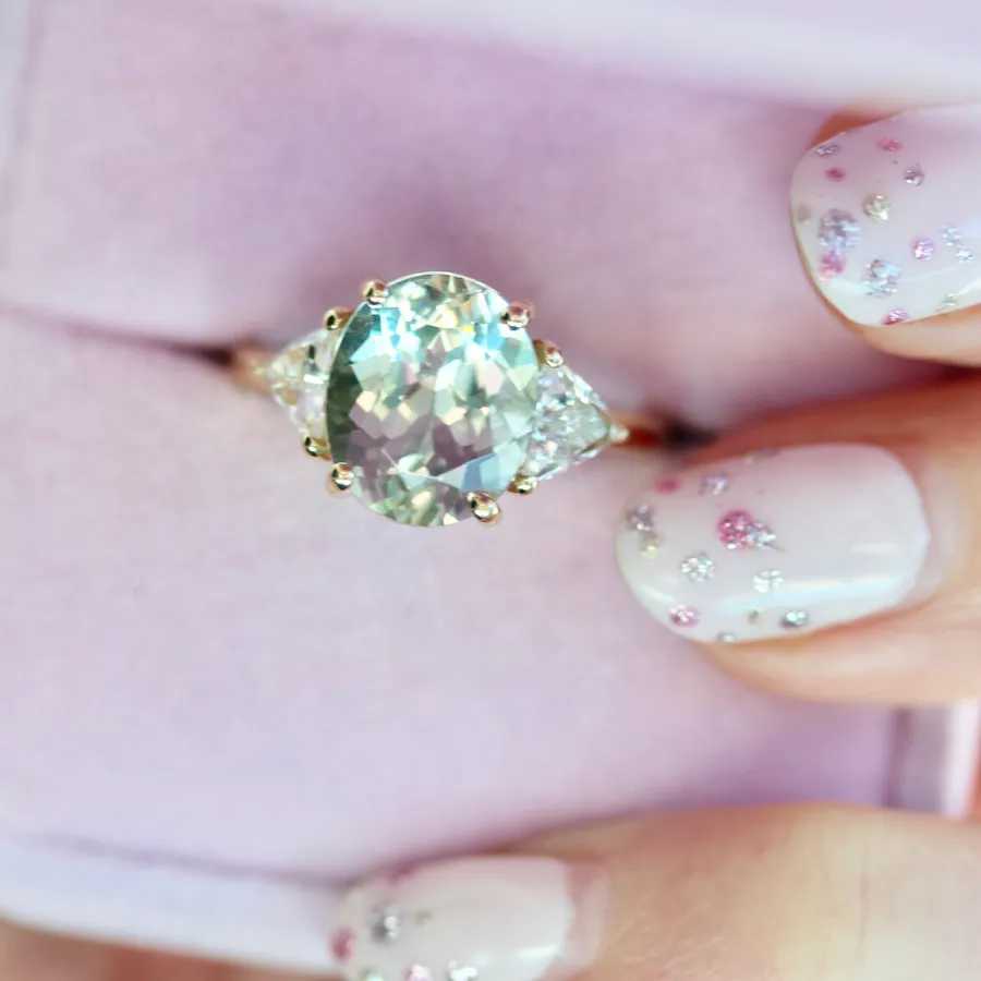 Remi Light Green Oval Cut Tourmaline Ring in Yellow Gold