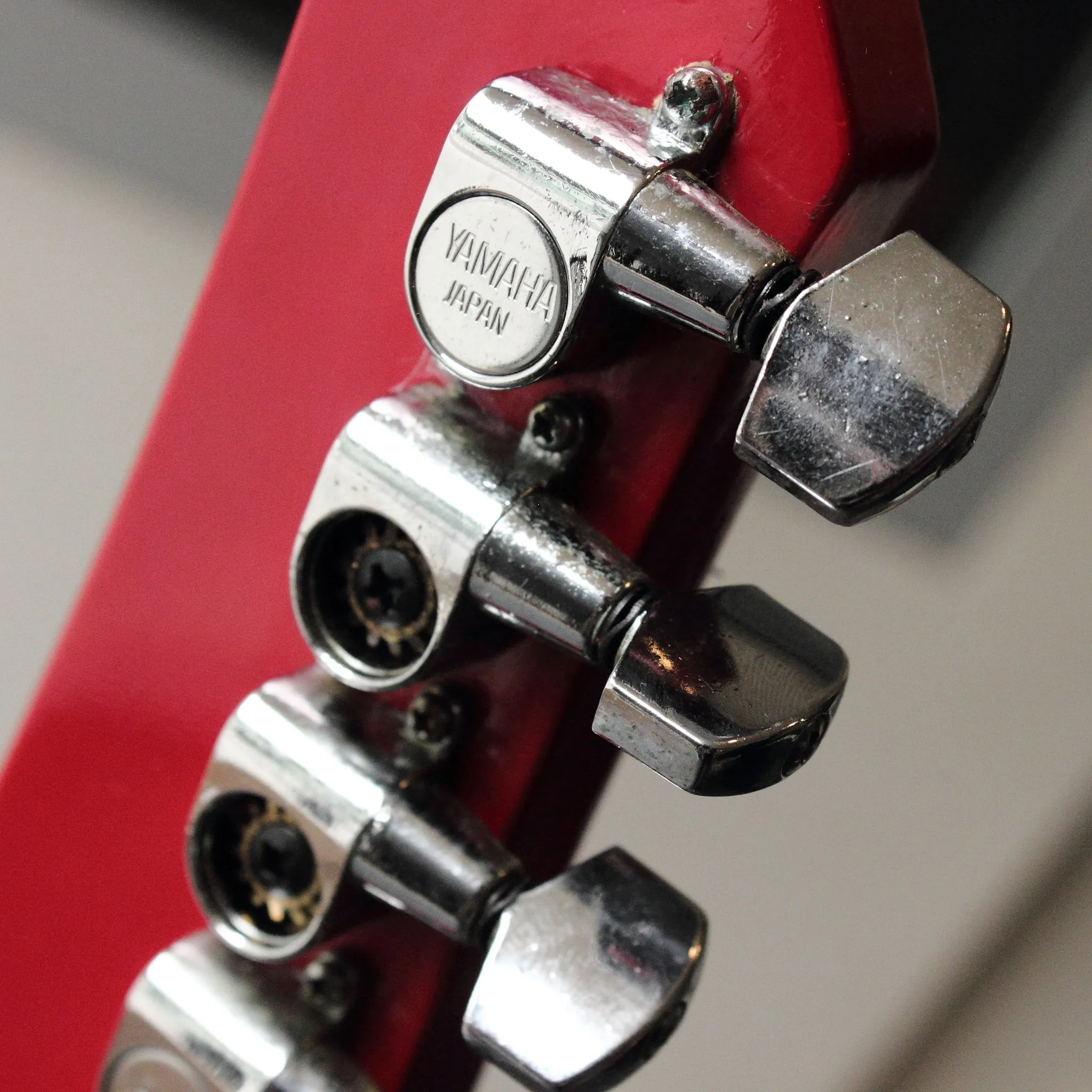 Yamaha SS-300 Bright Red 1983